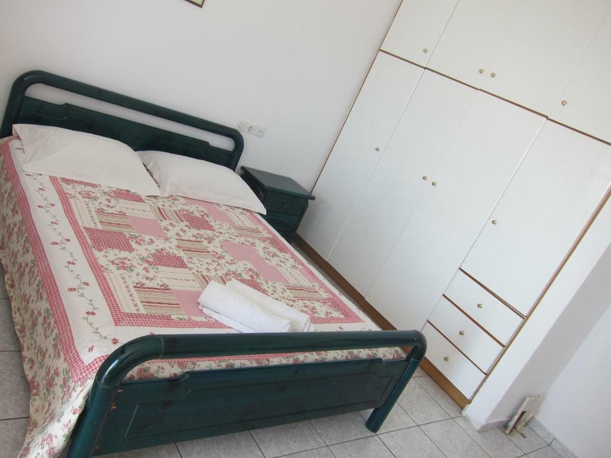Likno's Island Apartment *