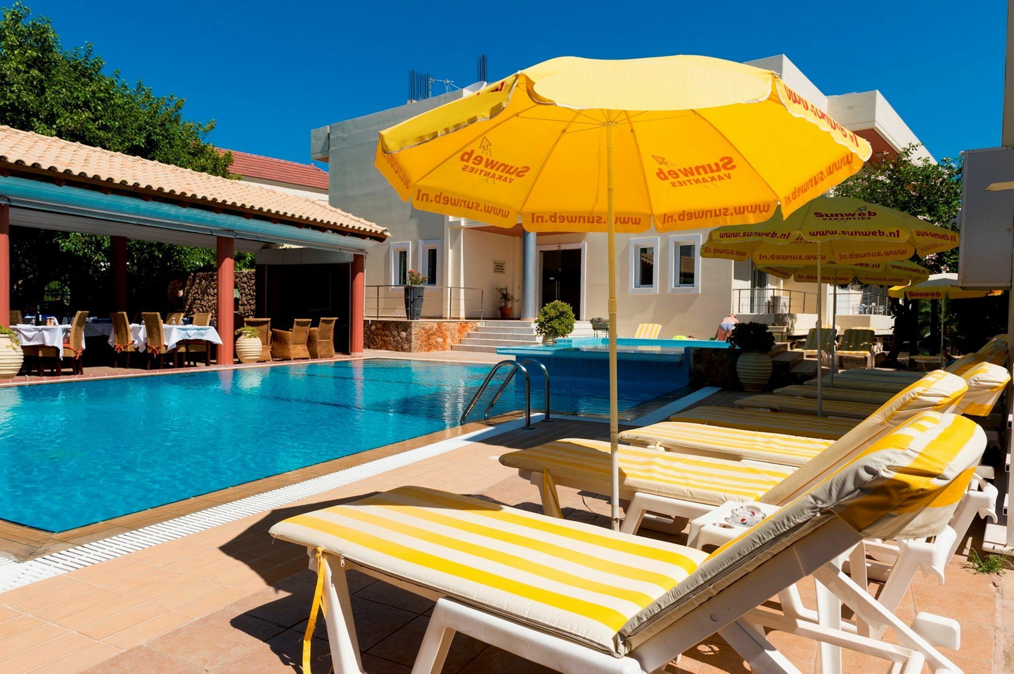 Guest house Perla Marina 4*