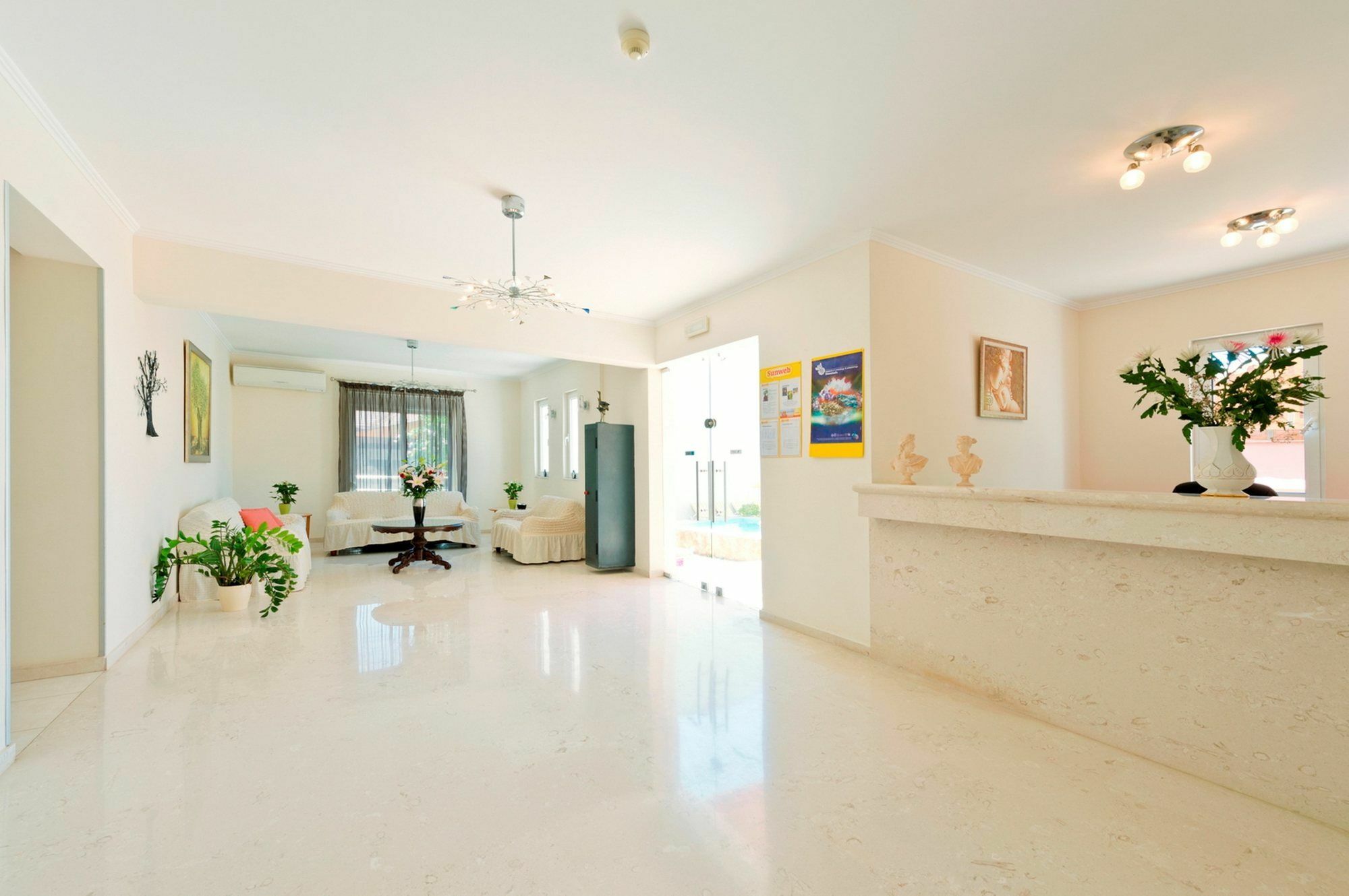 Perla Marina Guest house