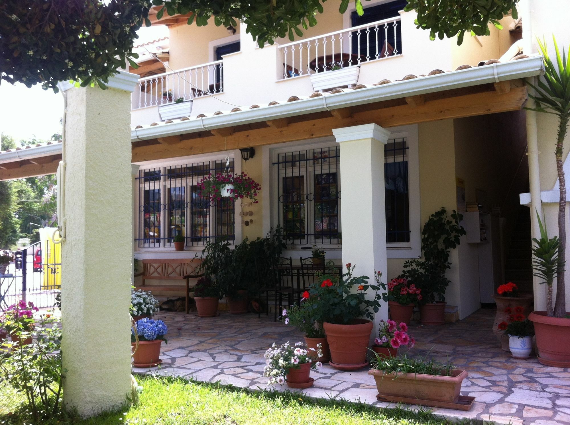 Angelina * Roda (Corfu)