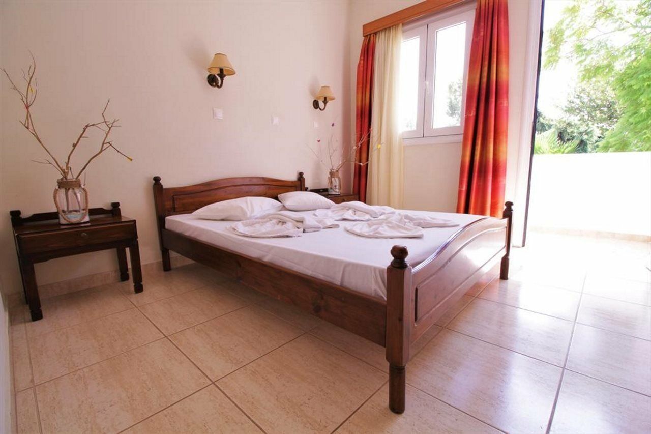 Ampavris Family Aparthotel