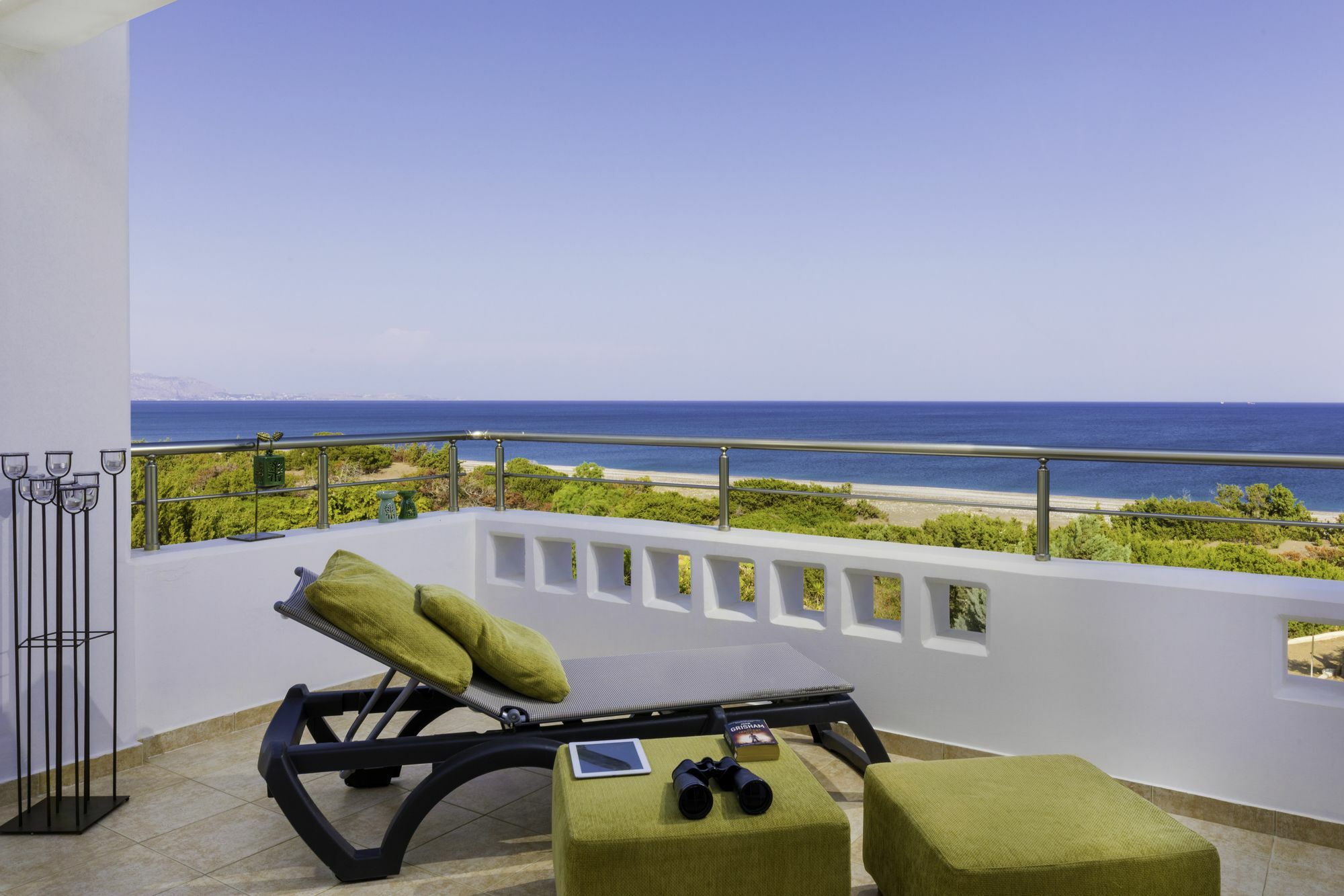 Villa Antonoglou - Waterfront Luxury Retreat *