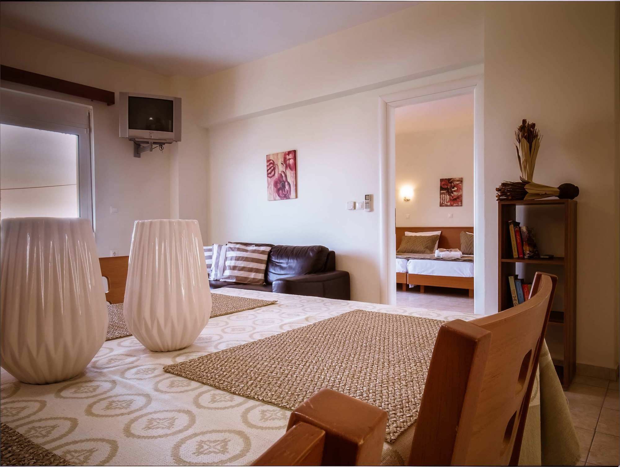 Tsambikos Apts