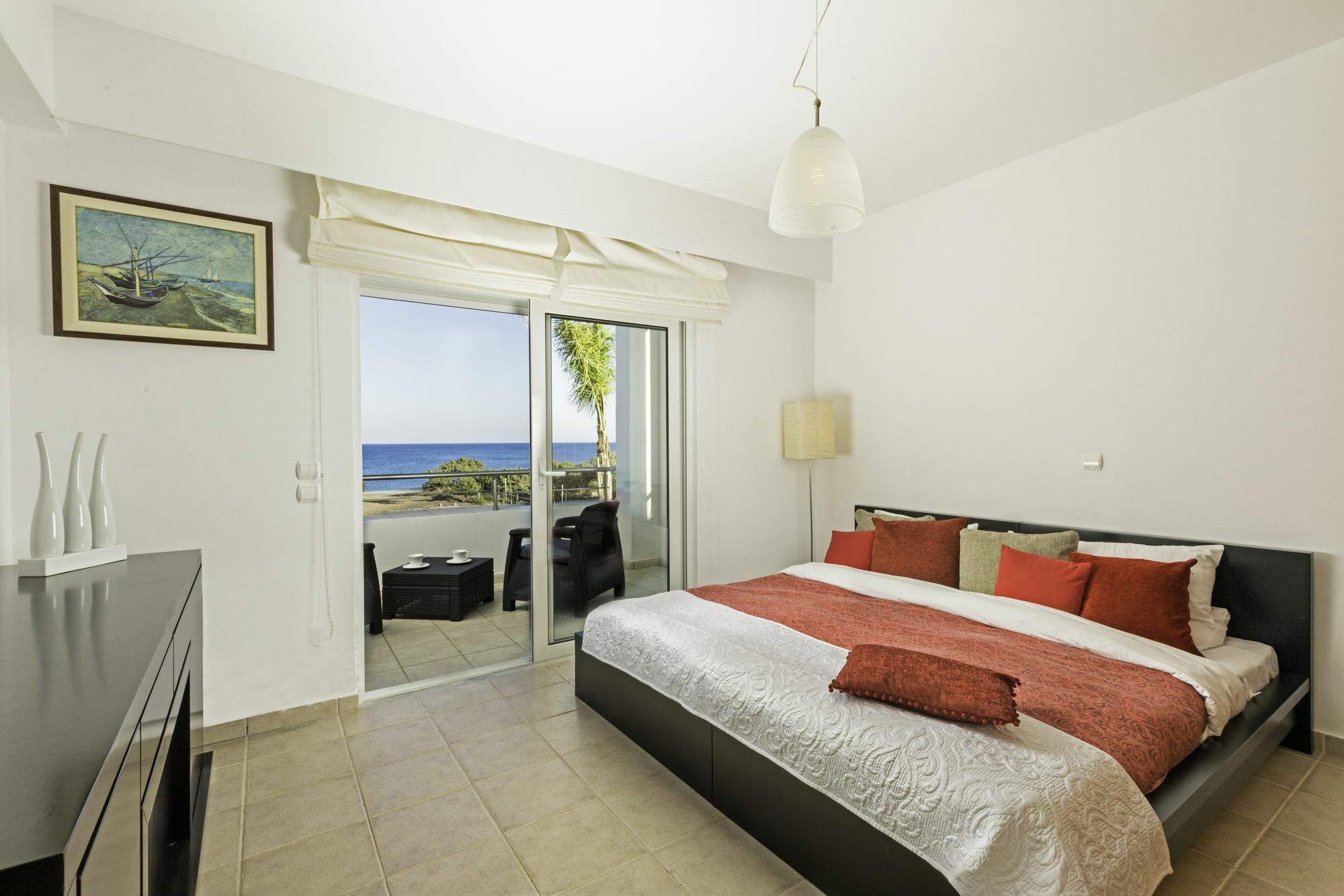 Antonoglou - Waterfront Luxury Retreat