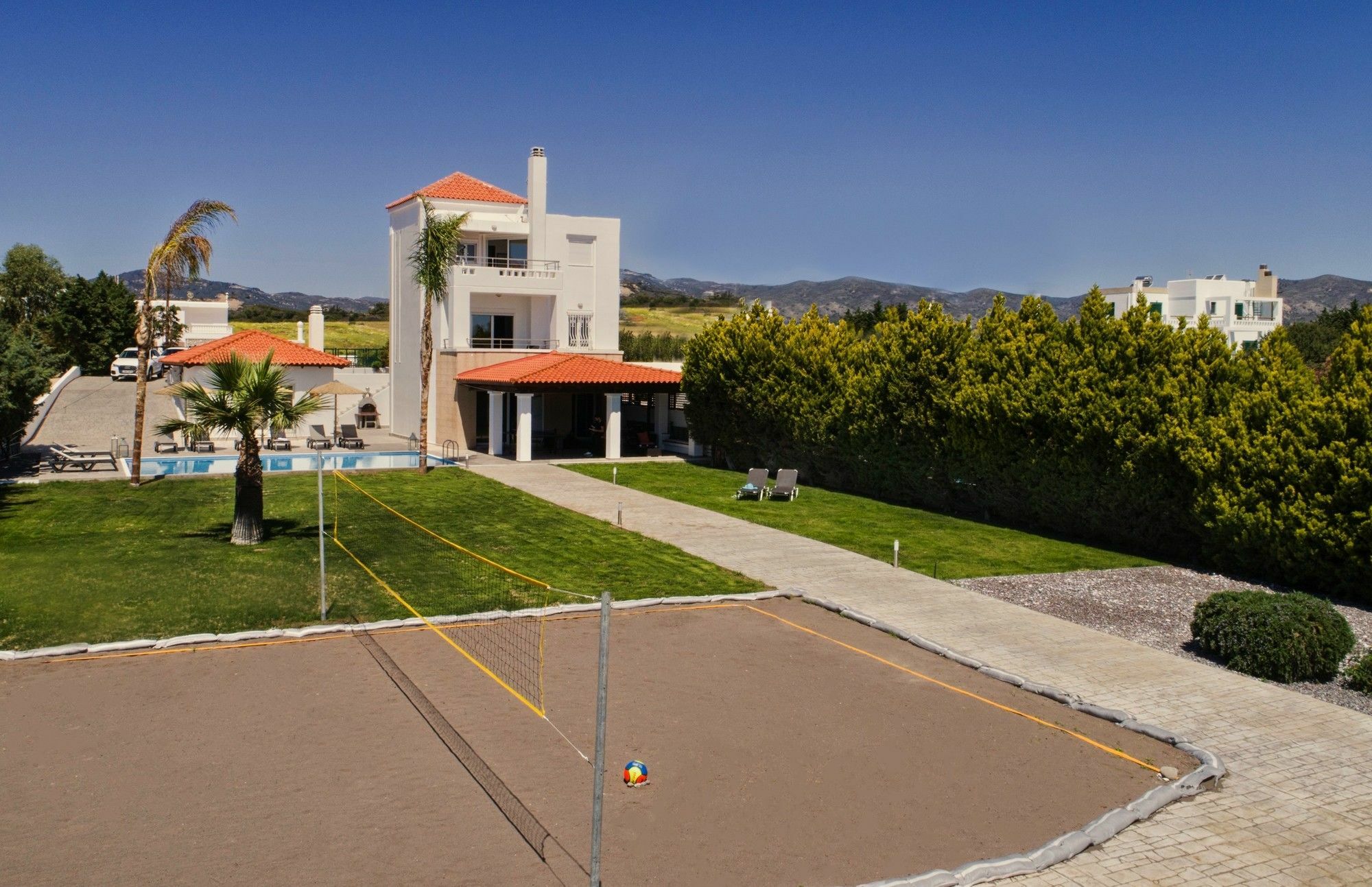 Antonoglou - Waterfront Luxury Retreat *