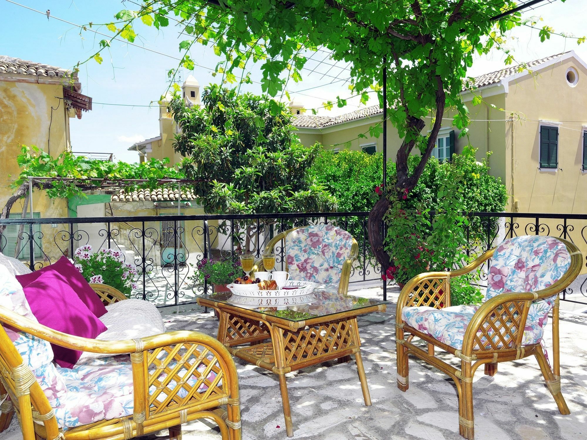 Holiday home Traditional Greek Maisonette In Antiperni Village Antipernoi