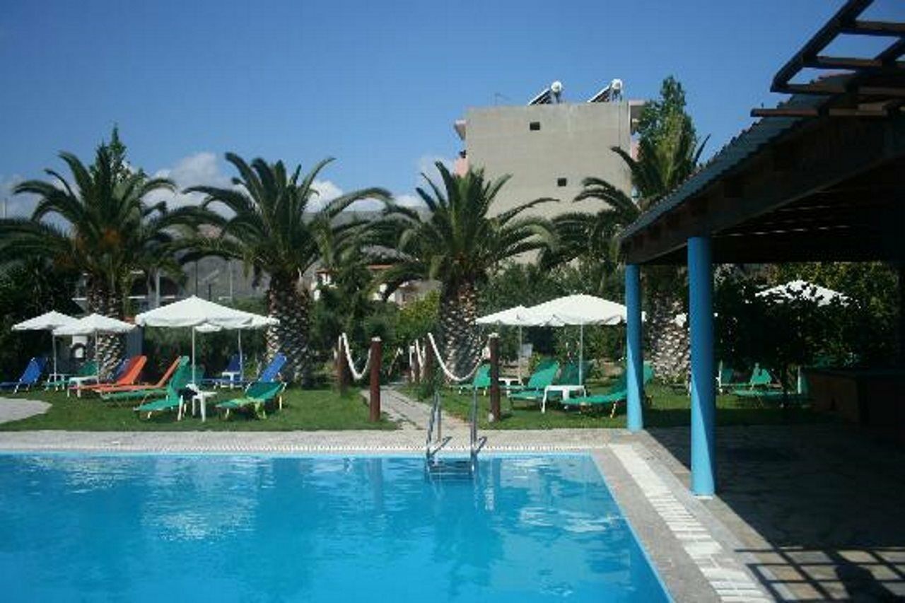 Zac & Georgio Aparthotel Gazi