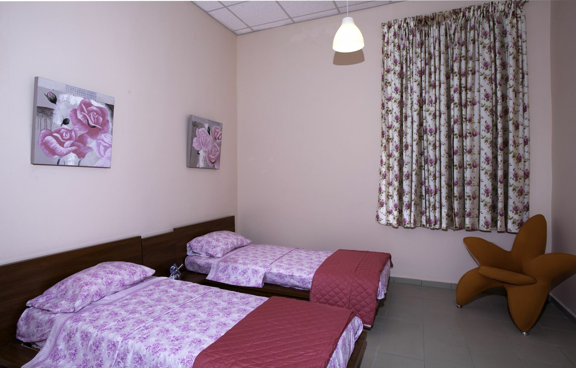 Apartment Center House In Rhodes *