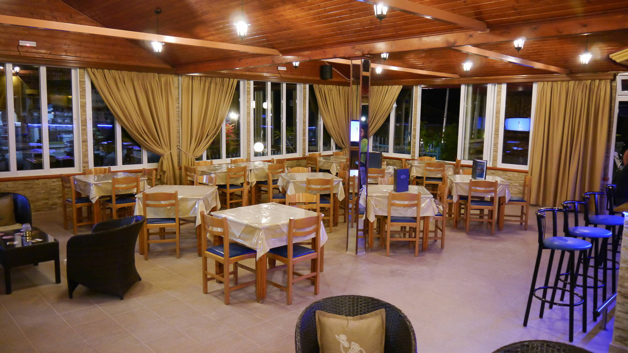 Tria Adelphia Arillas (Corfu)