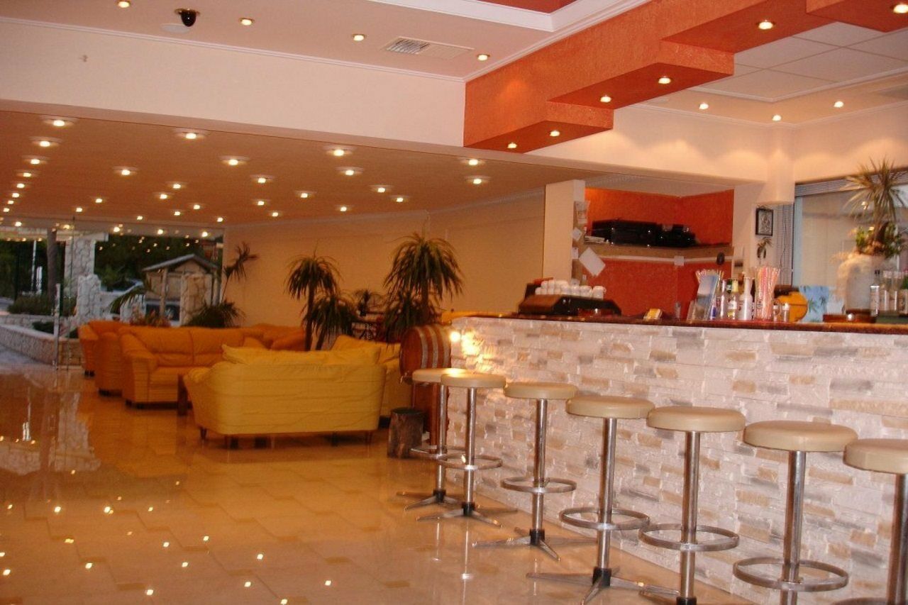 Hotel Aloha