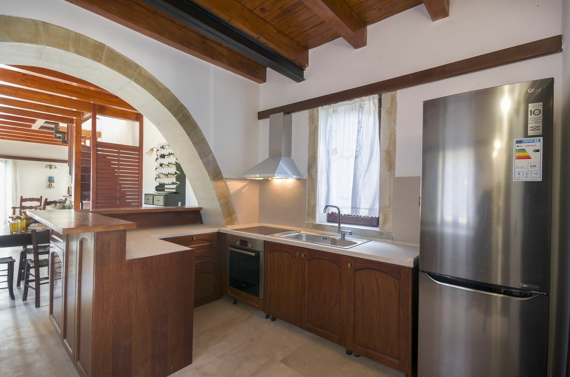Dim Art Stone House *