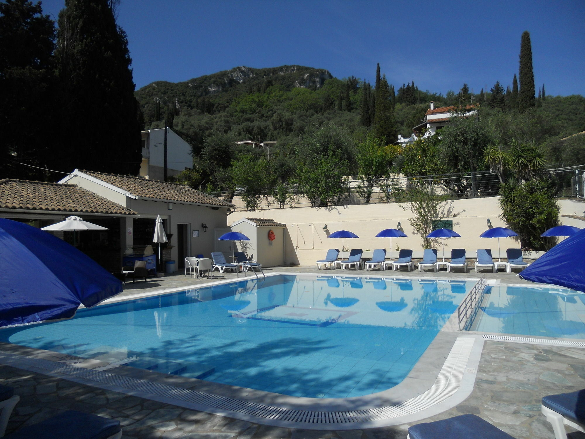 Elli Marina And Aparthotel 2*