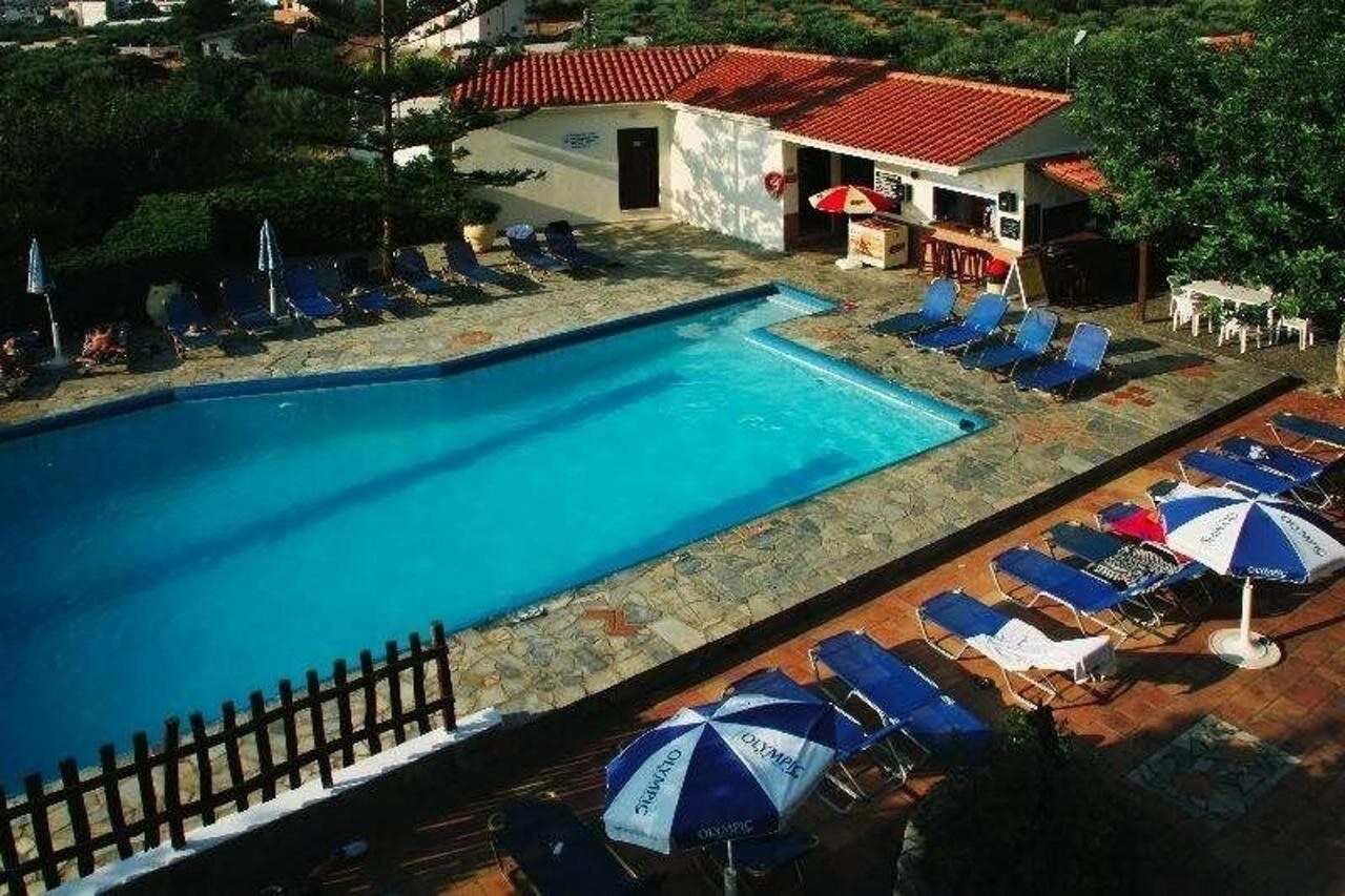 Ceratonia * Malia (Crete)