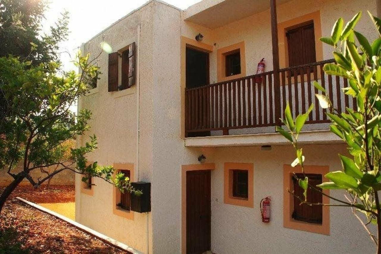 Apartment Ceratonia