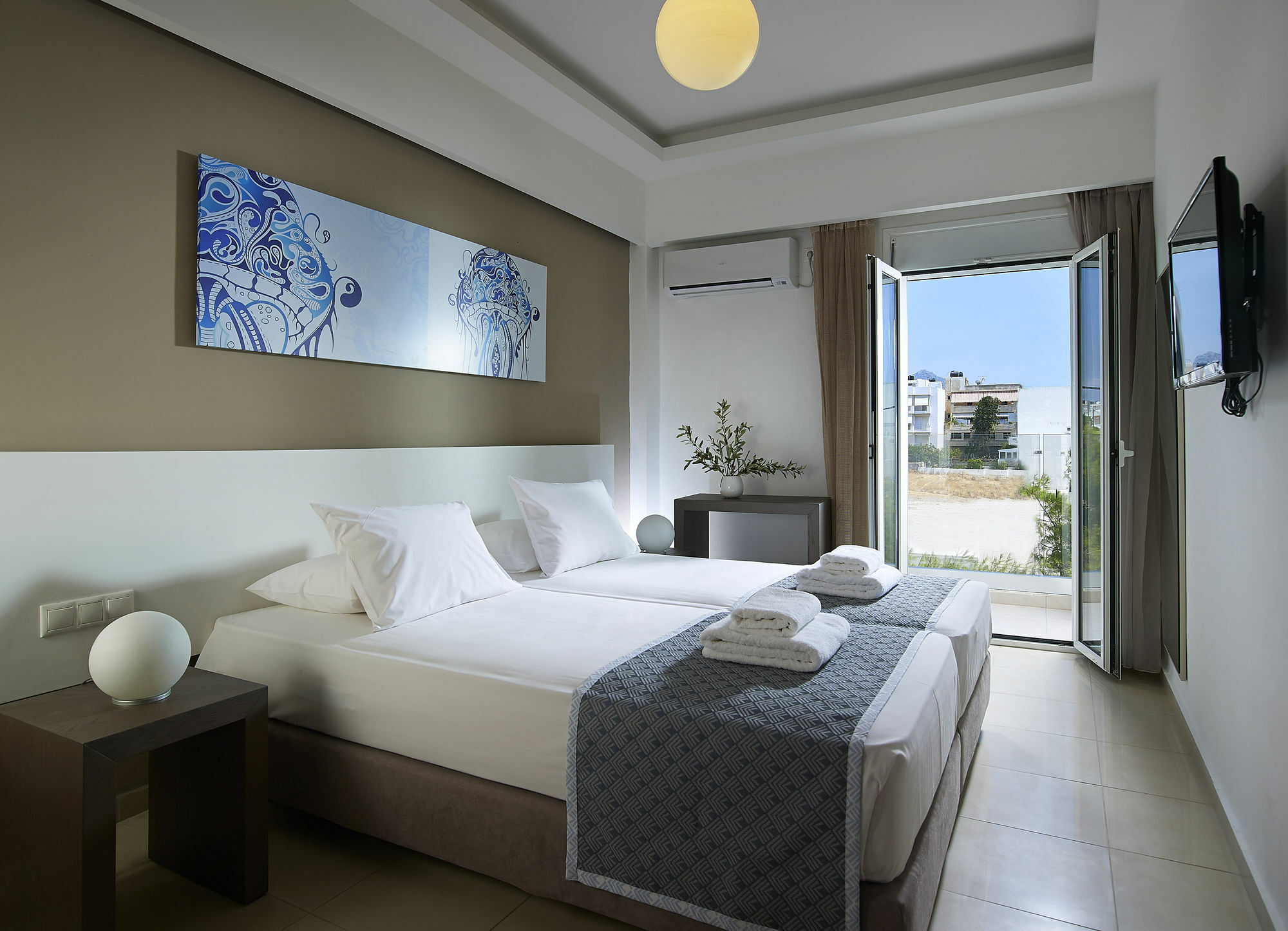 Coral Apartment