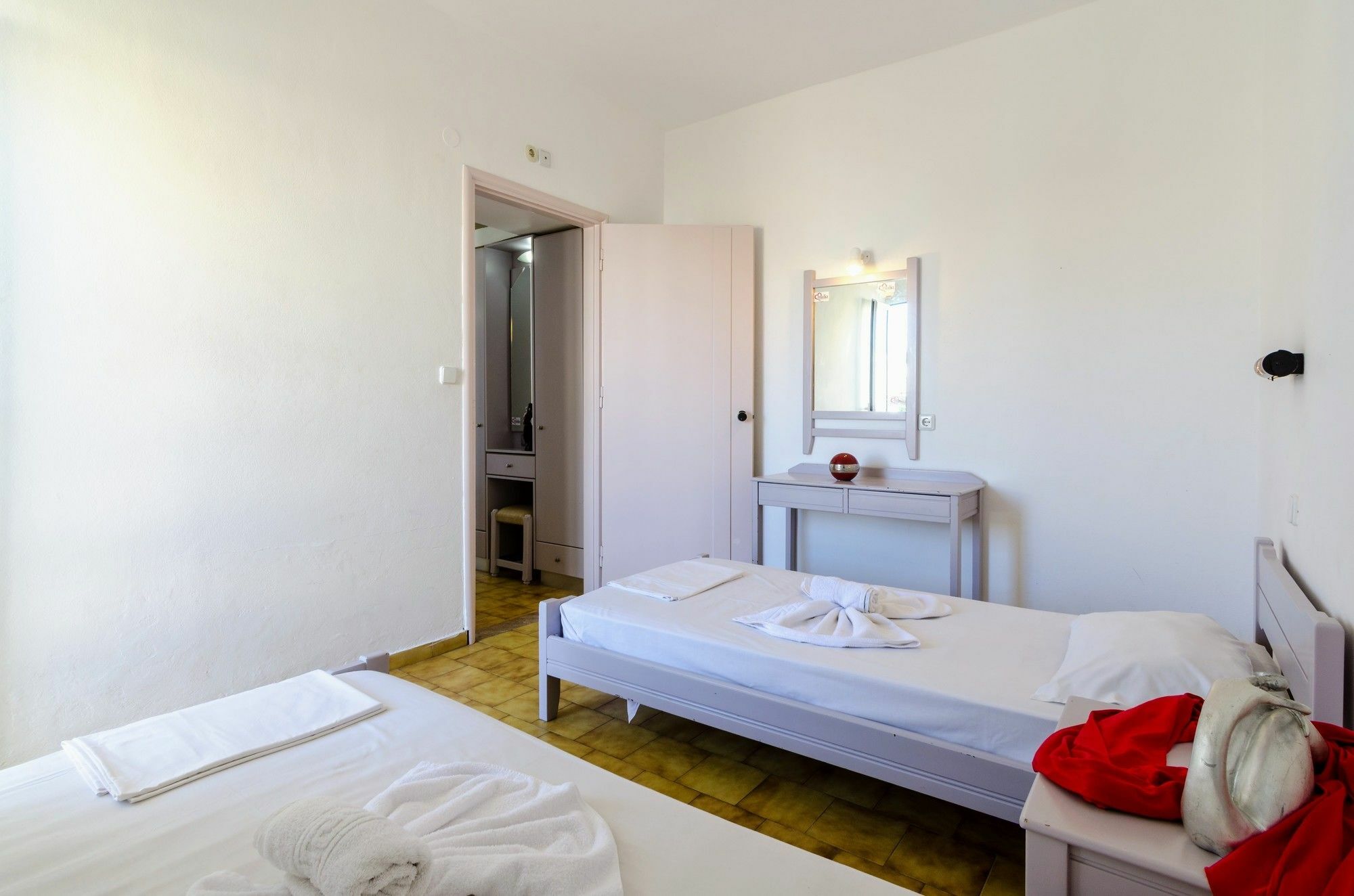 Apartment Village Oasis Annex *