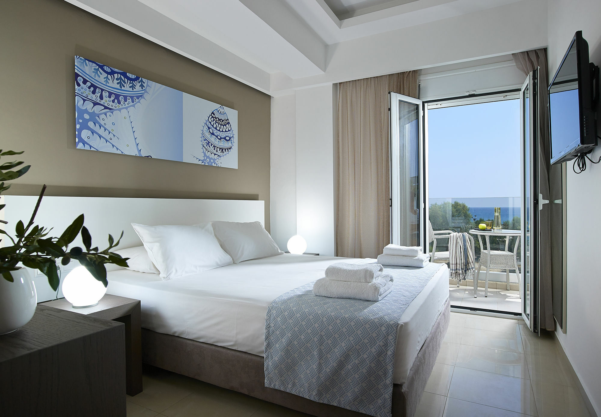 Coral Apartment