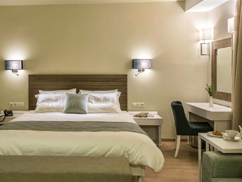 Swell Boutique Hotel 4*