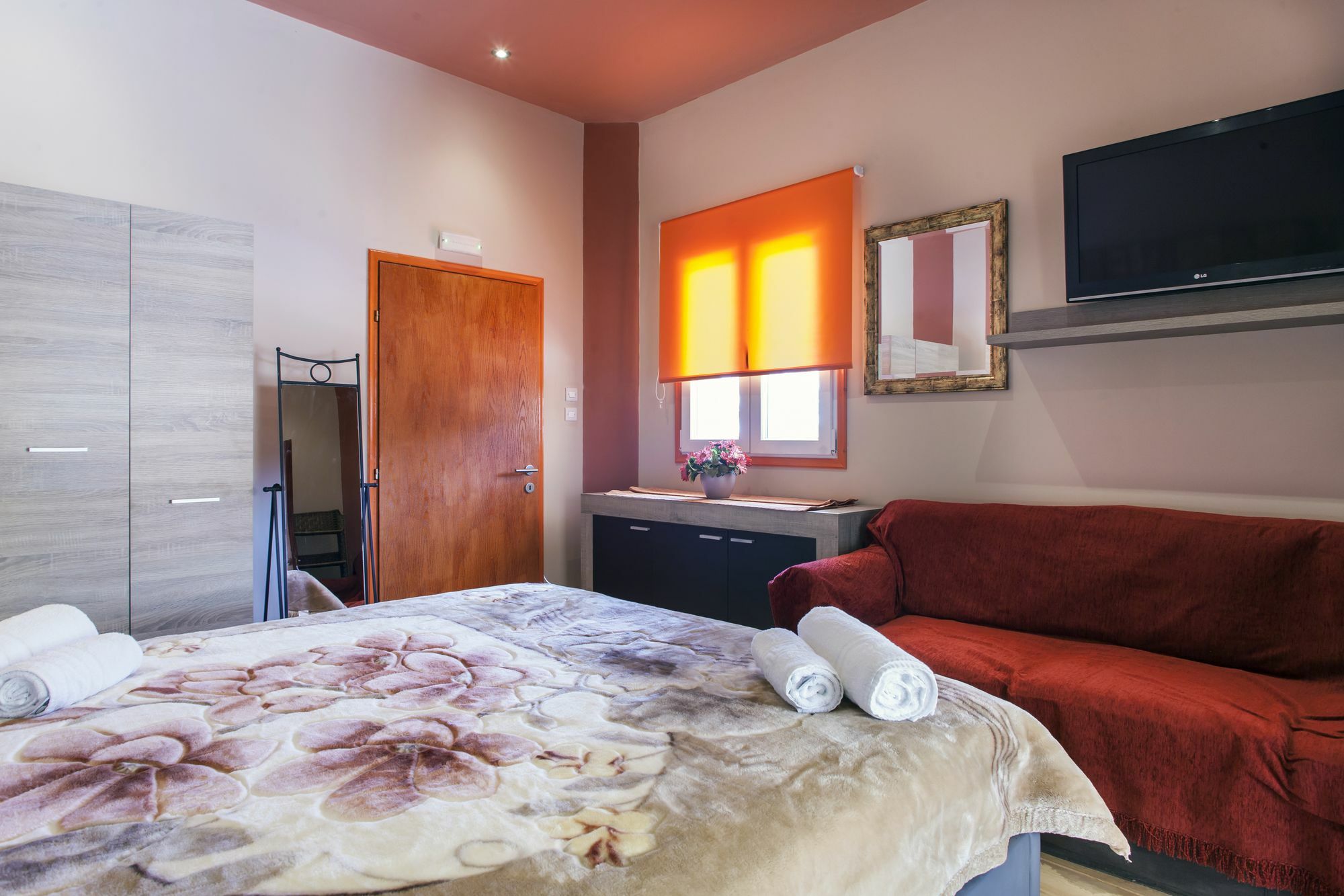 Aparthotel Estate Kares
