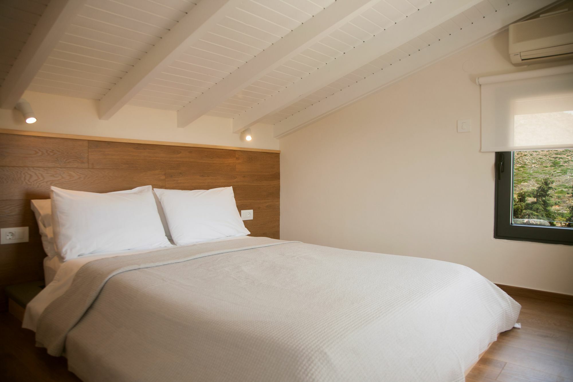 Artemis Village & Aparthotel 4*