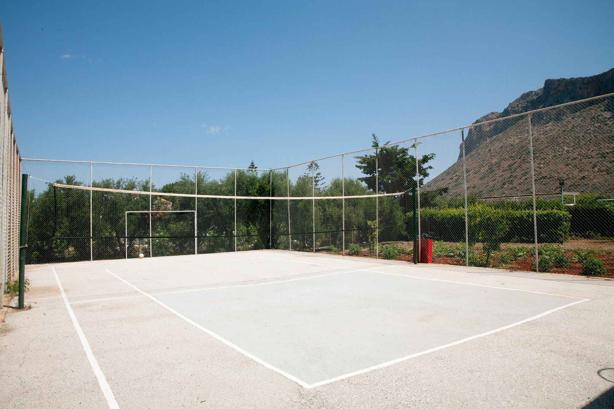Artemis Village & 4* Stavros (Crete)