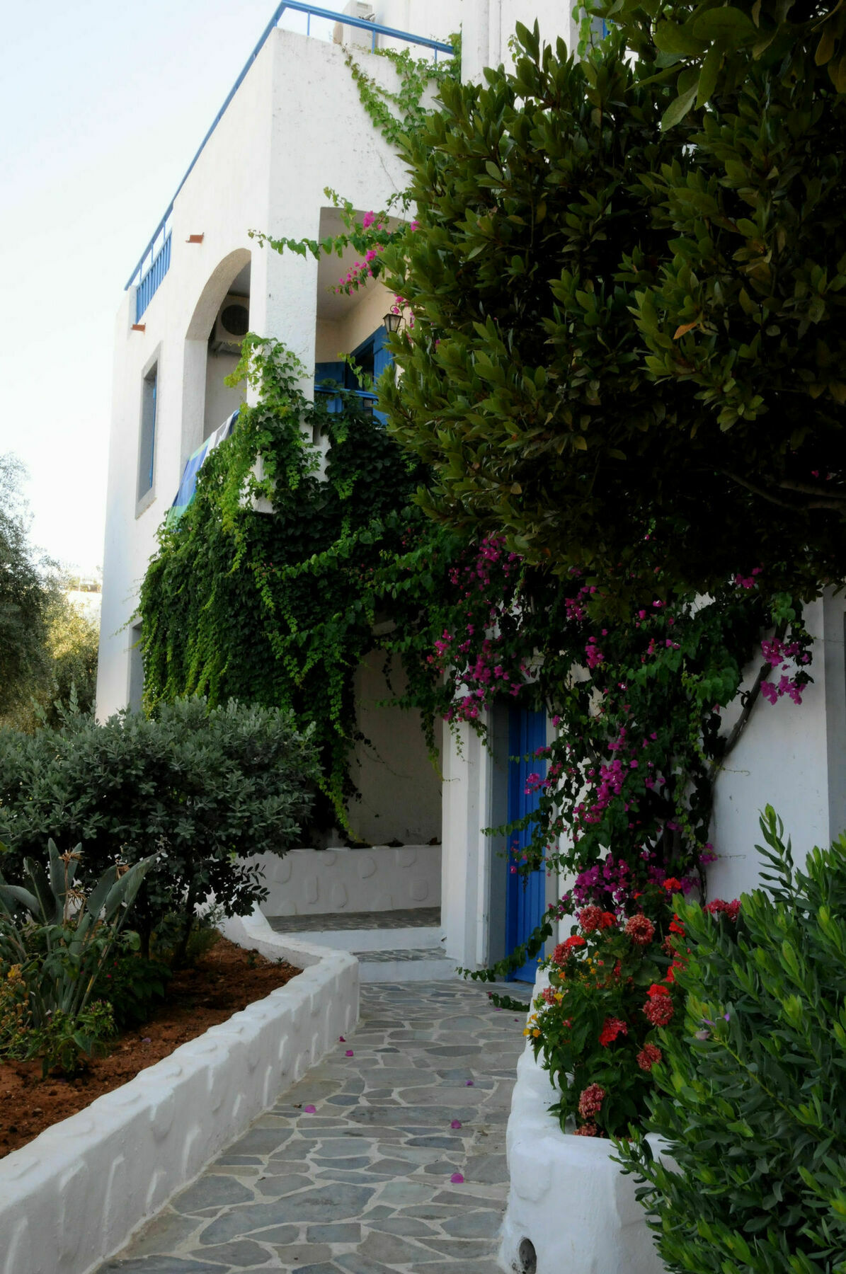 Hotel Village & 4*