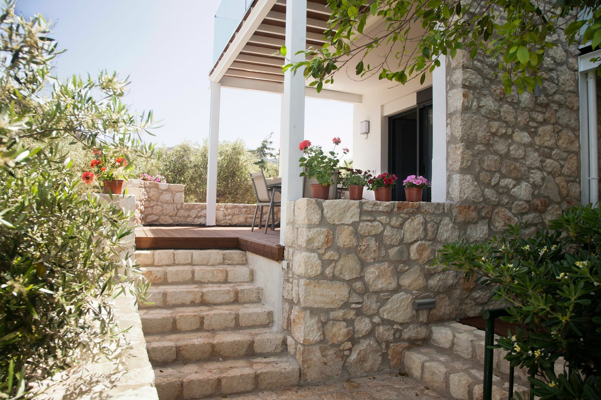 Artemis Village & Aparthotel