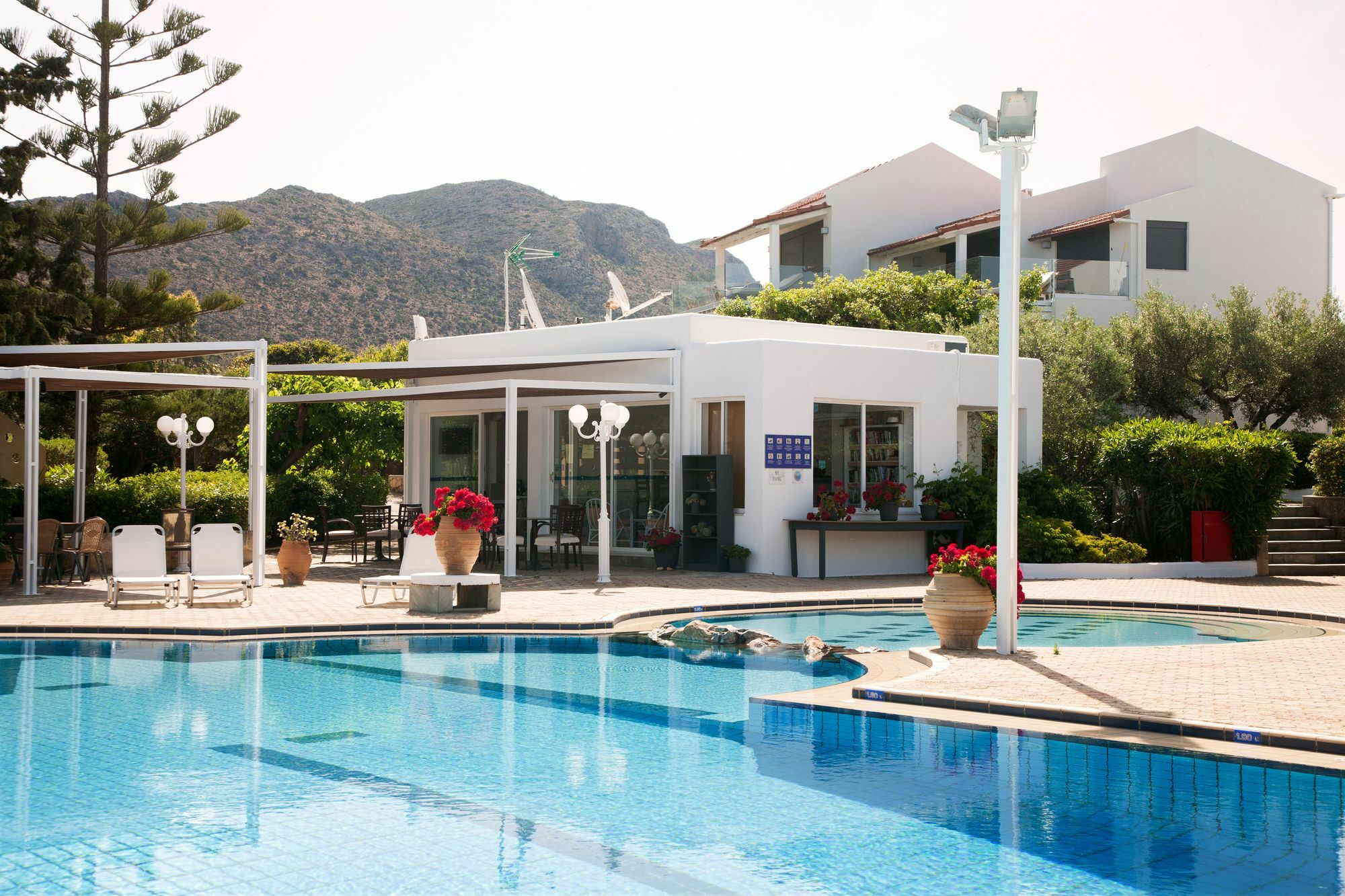 Artemis Village & Aparthotel