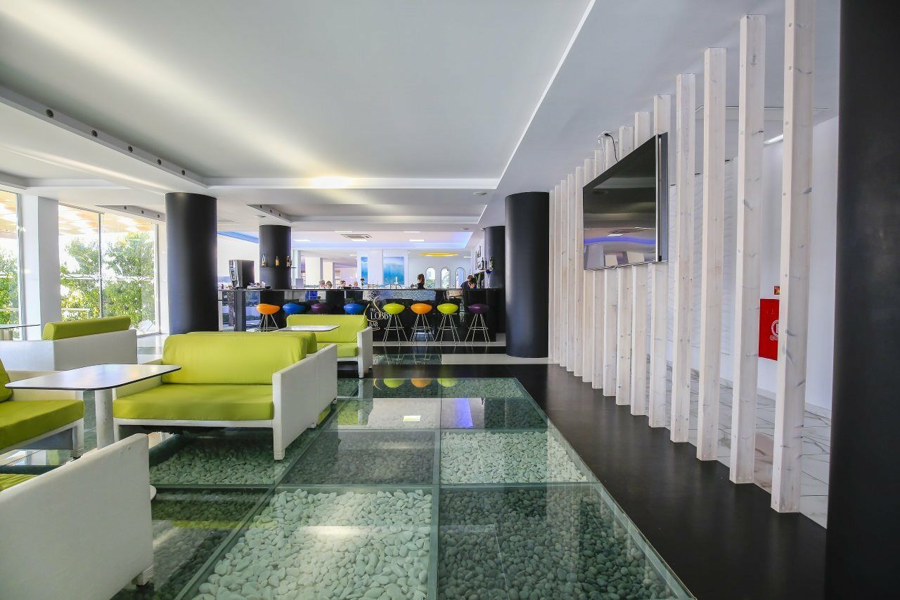 Zeus Ydoria Hotel