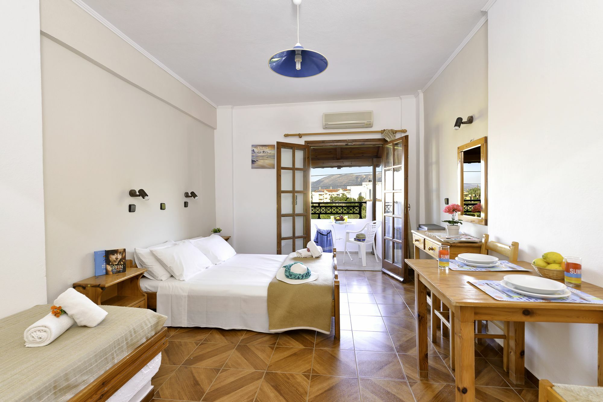 Kostas Apartment *
