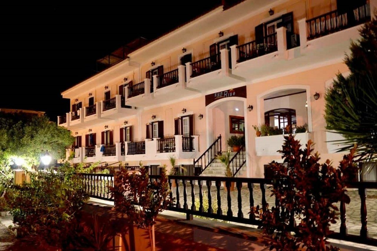 Hotel Sunrise 3*
