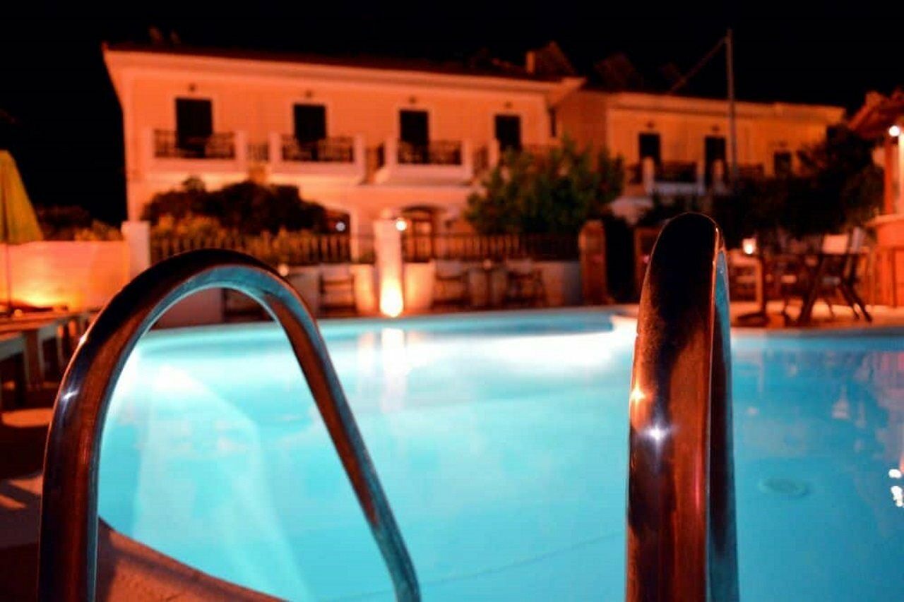 Sunrise Hotel