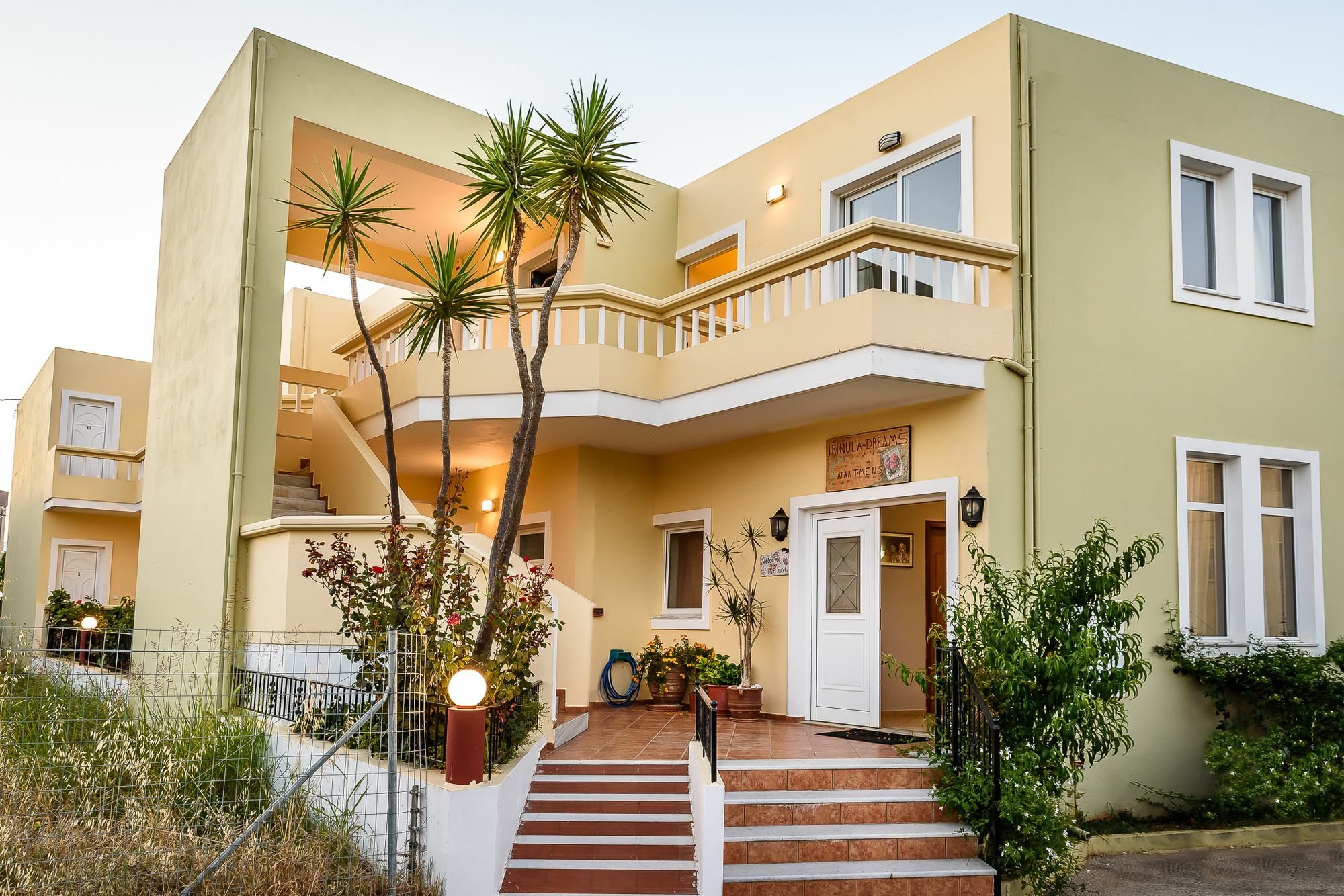Irinoula Dreams Apartment