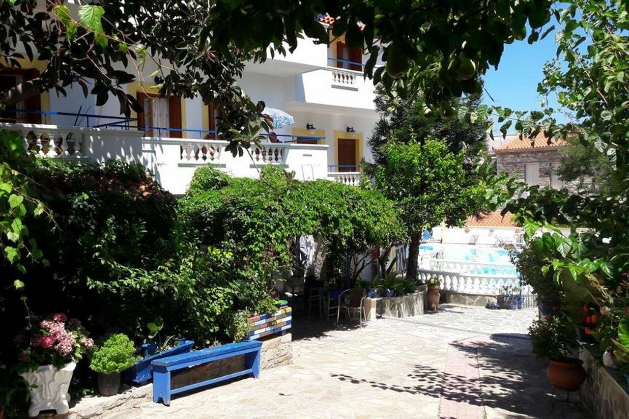 Zafiria * Agios Konstantinos (Samos)
