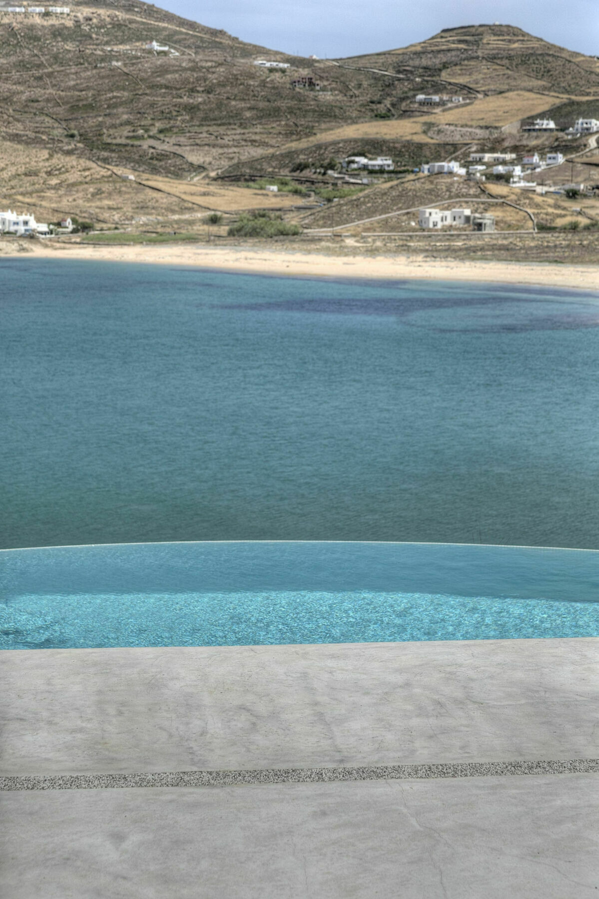 Villa Villa Barbarossa - Elegant Beachfront Retreat With Heated Pool & Outdoor Gym