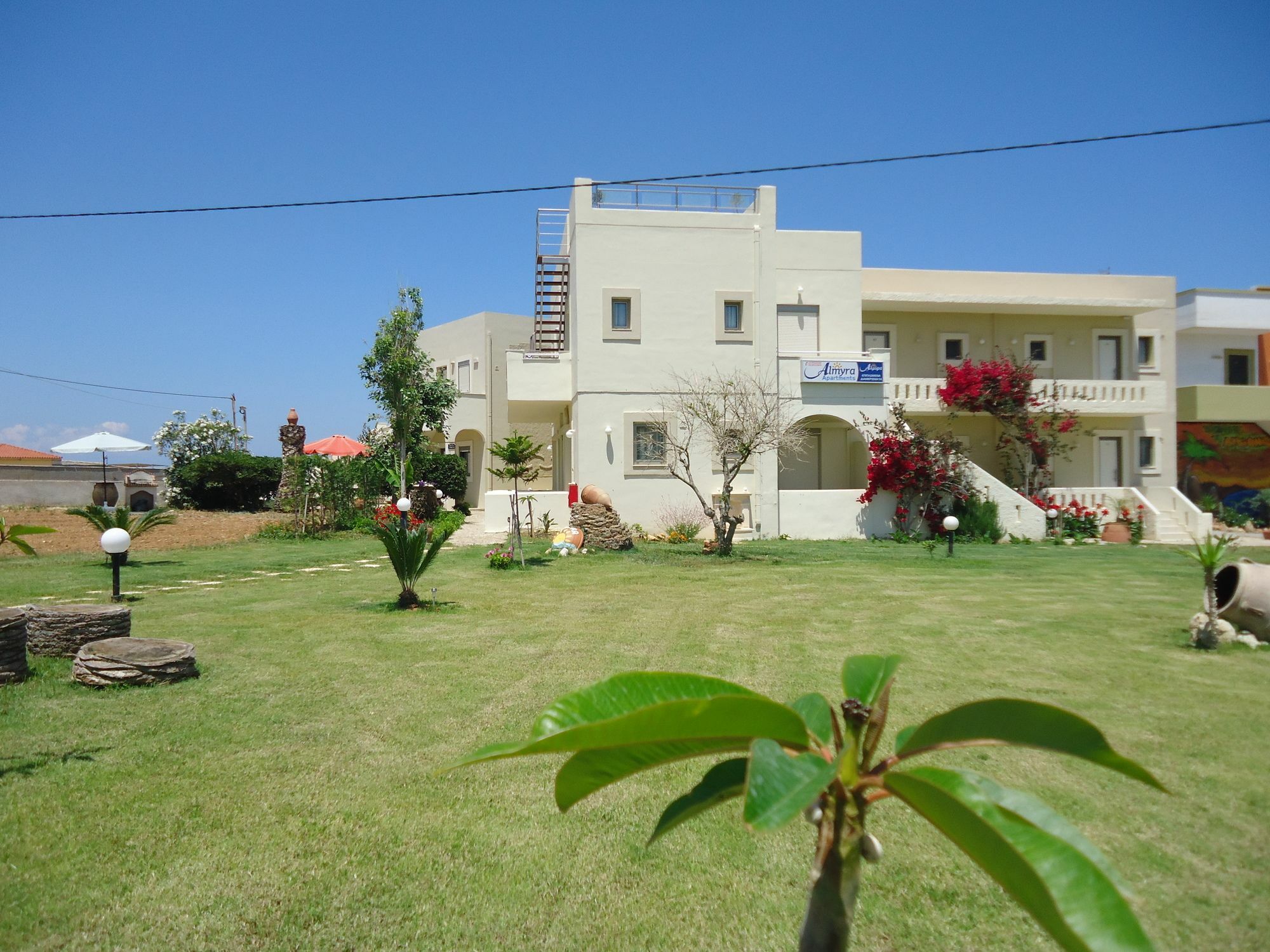 Almyra & Apartment