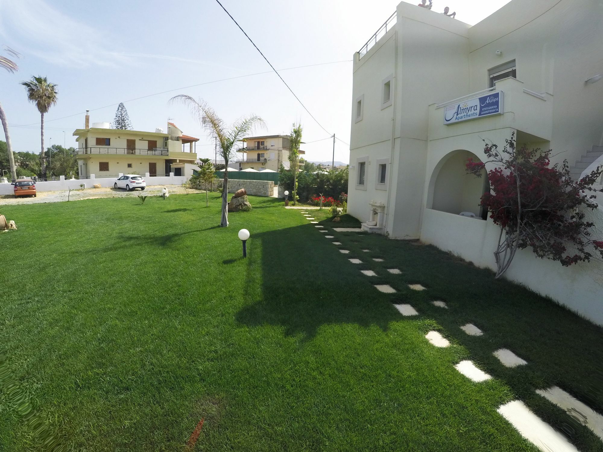 Apartment Almyra &
