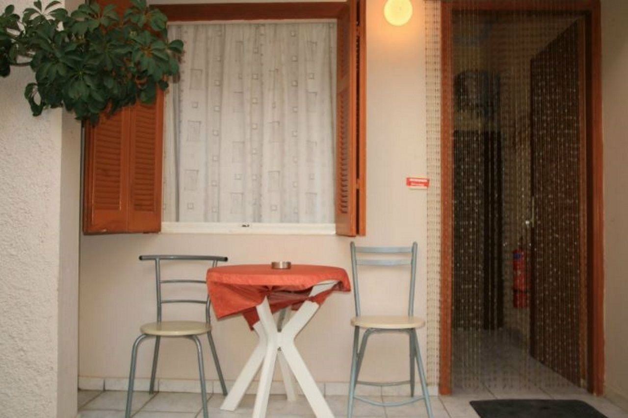 Elpida Apartment