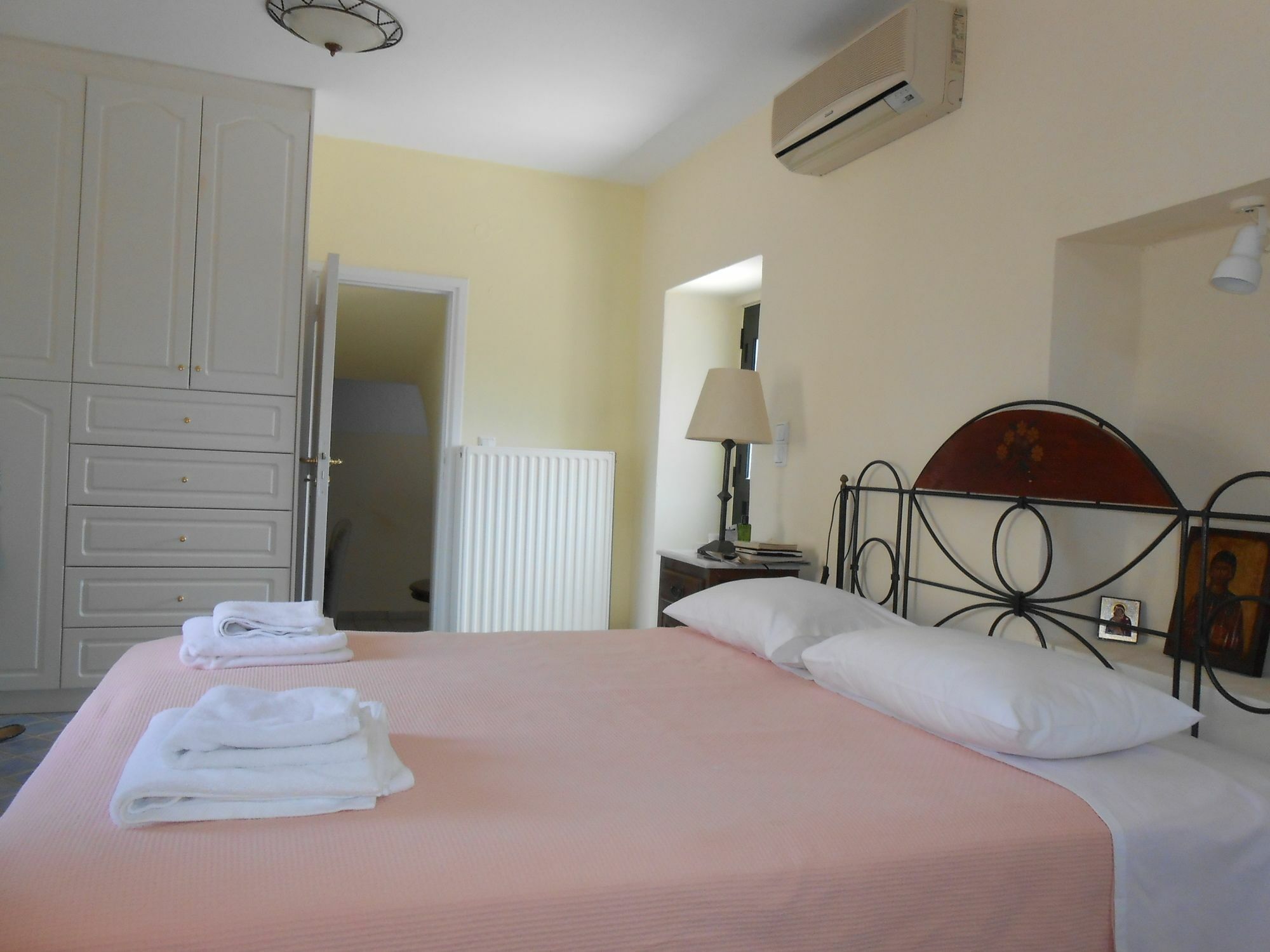 Spitakia Apartment *