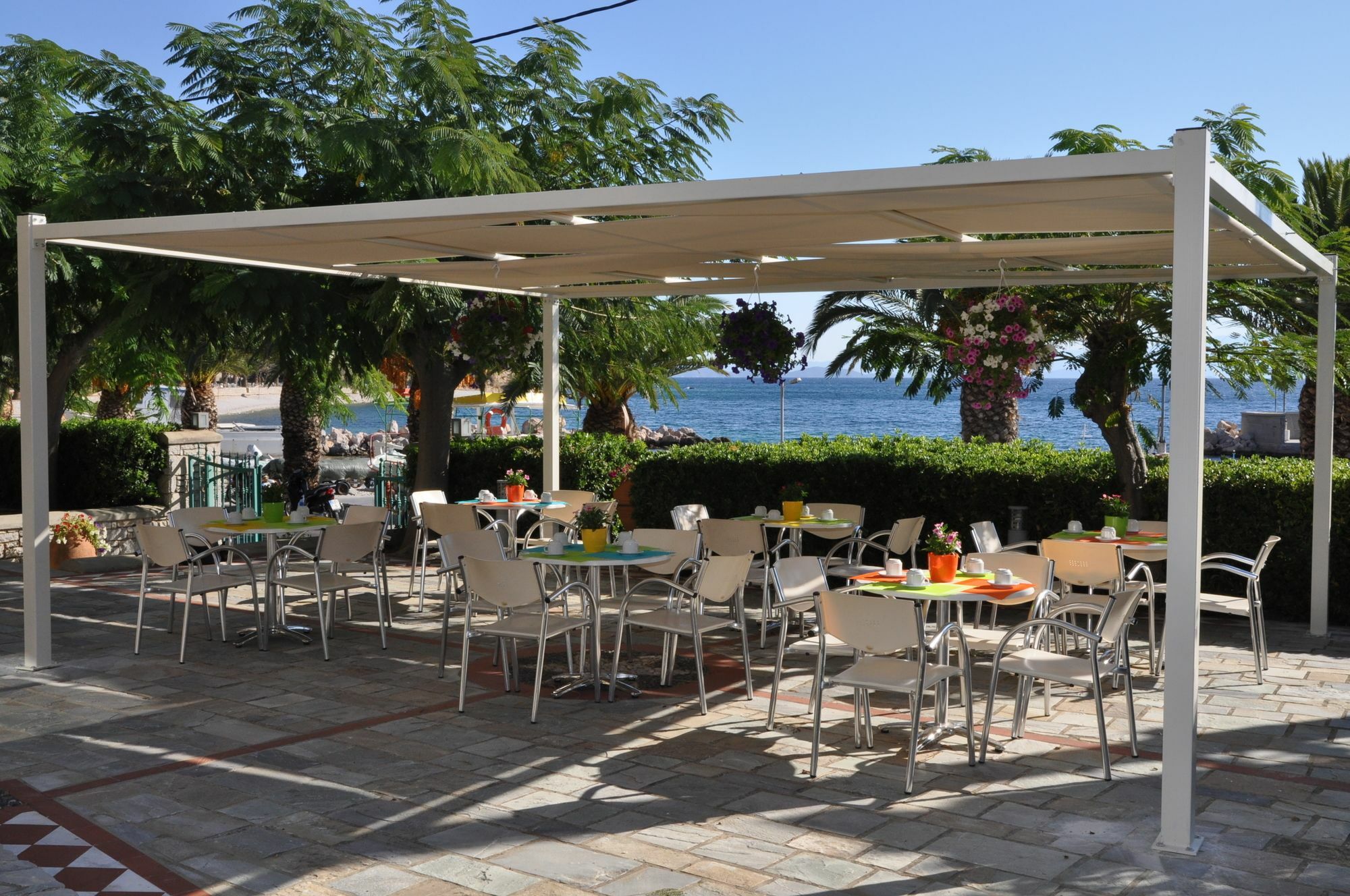 Kyveli Aparthotel 4*