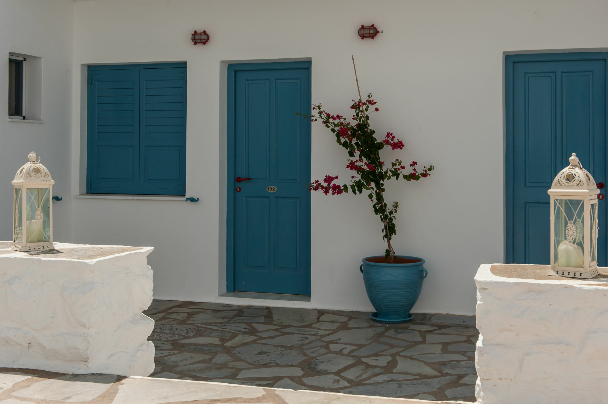 Fivos Apartment