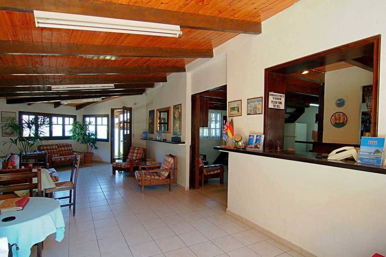 Celia Aparthotel 2*
