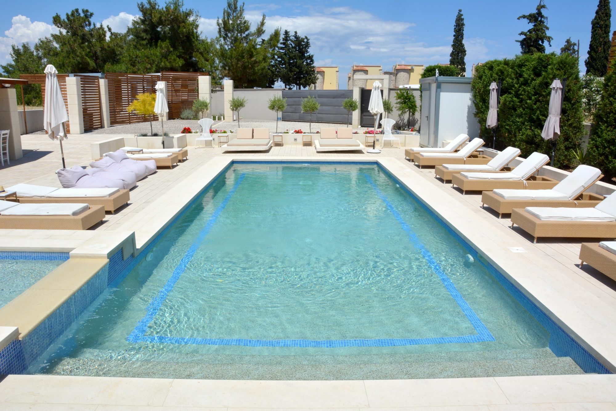 Niovi Boutique Apartment *