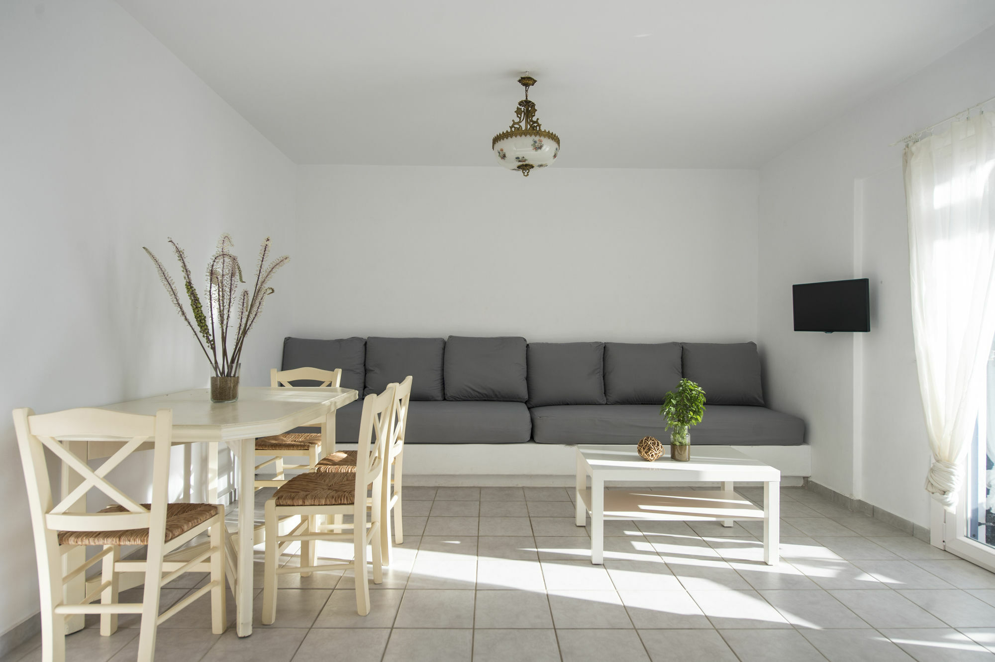 Cleopatra Homes Apartment *