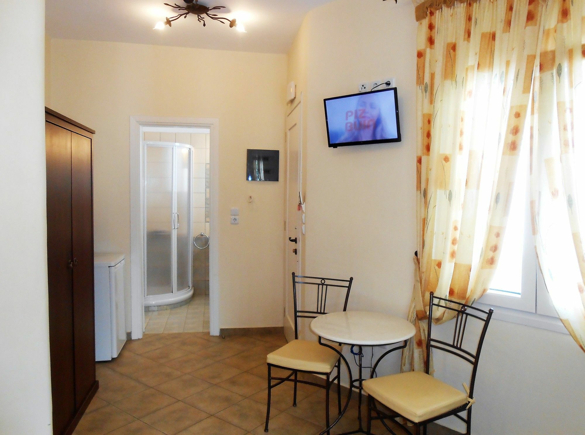 Livanios Apartment Adamantas (Milos)