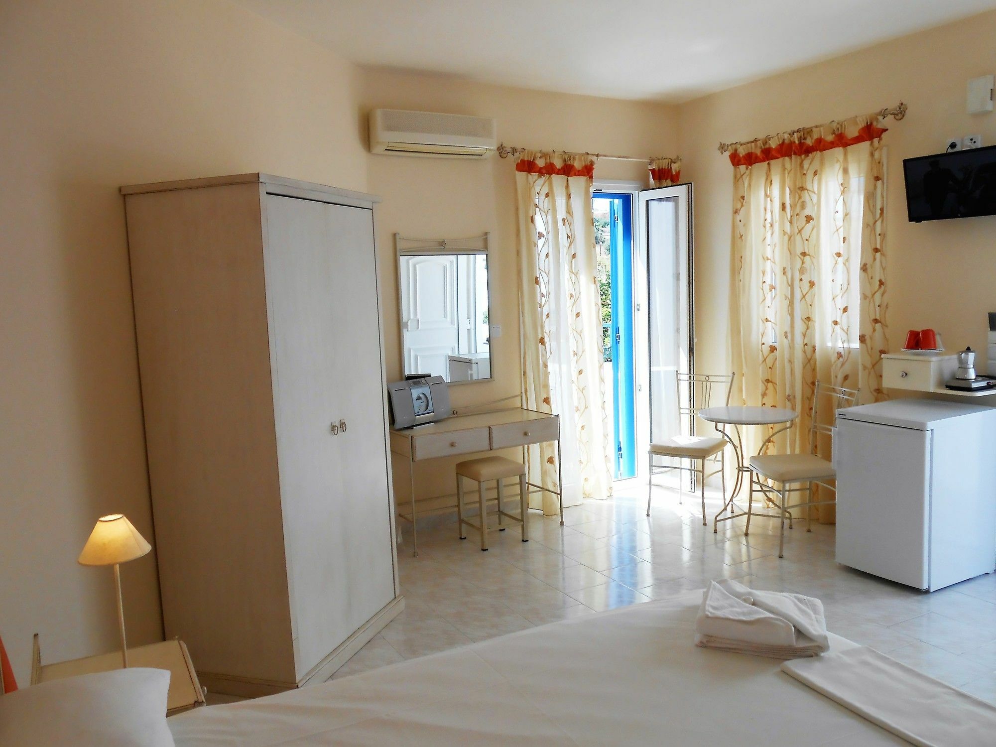 Livanios Apartment *