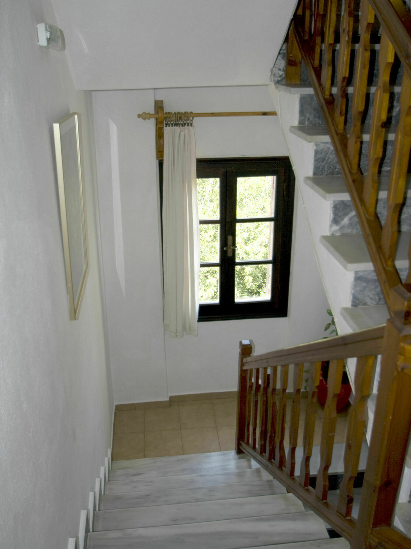 Laura Skiathos Guest house