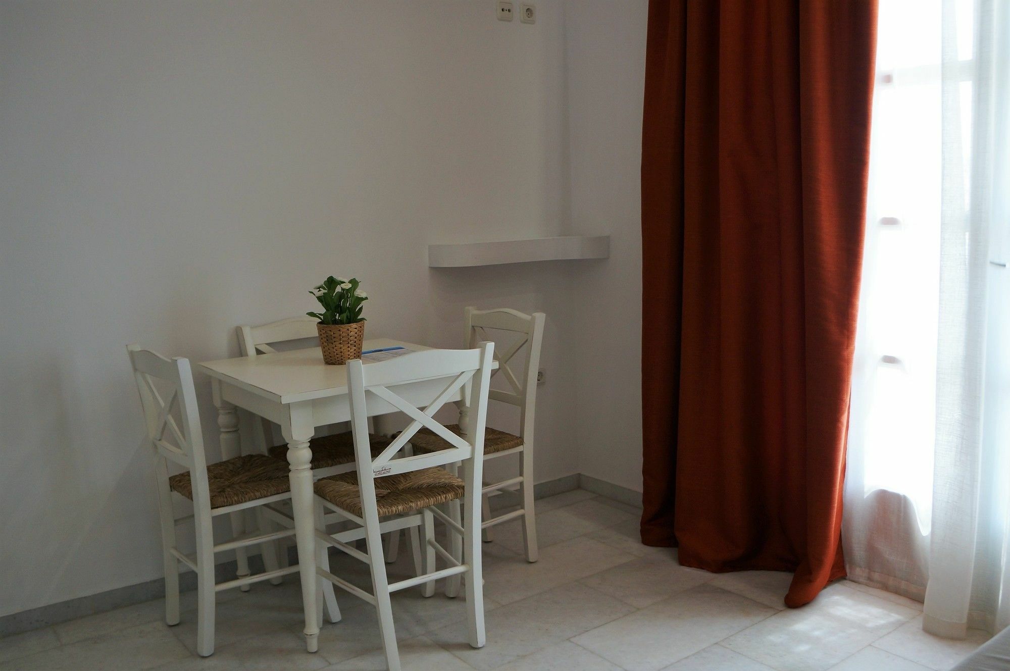 Pyrgaki Sun & Moon Luxury Suites 3*