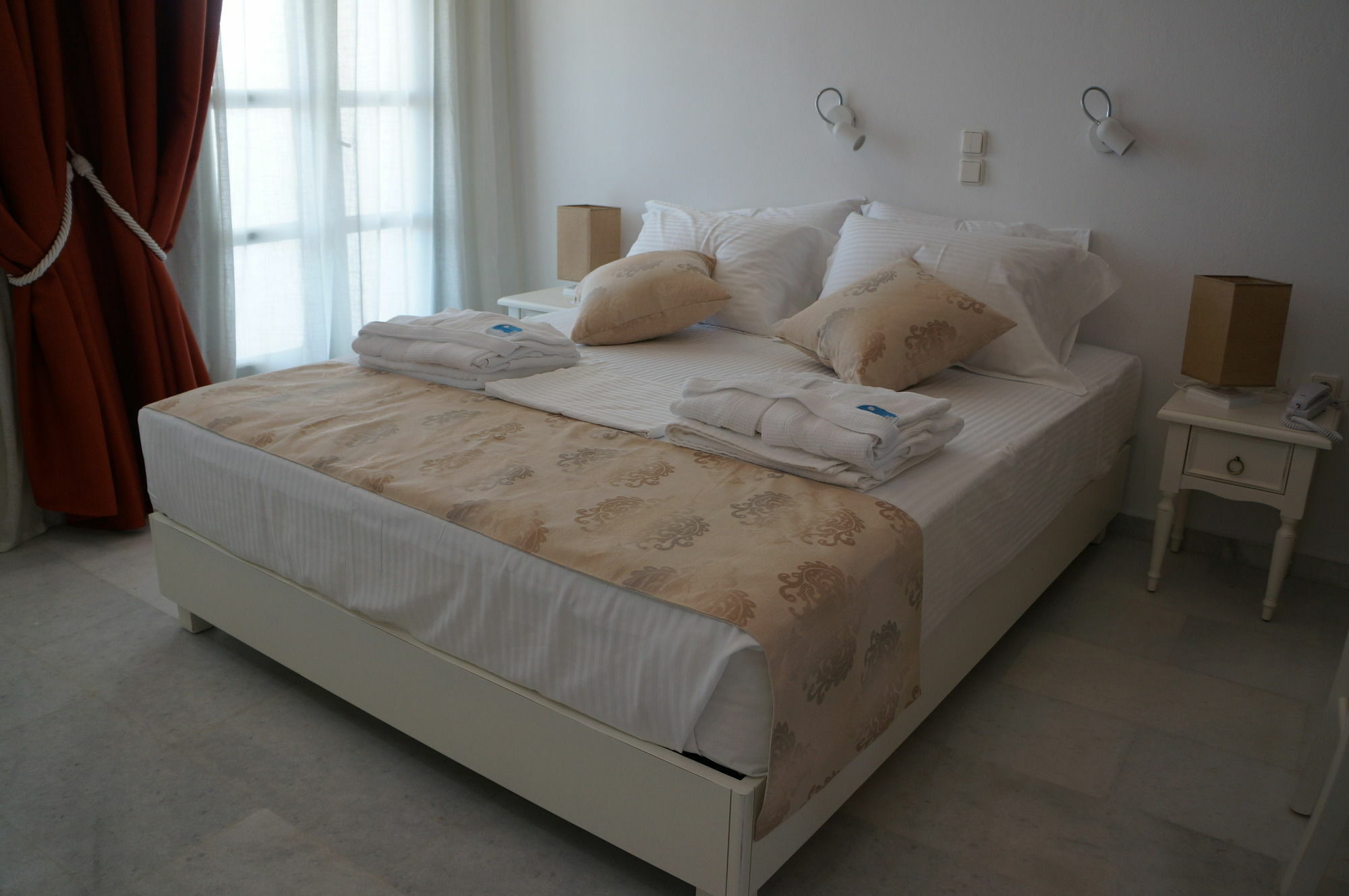 Pyrgaki Sun & Moon Luxury Suites Hotel 3*