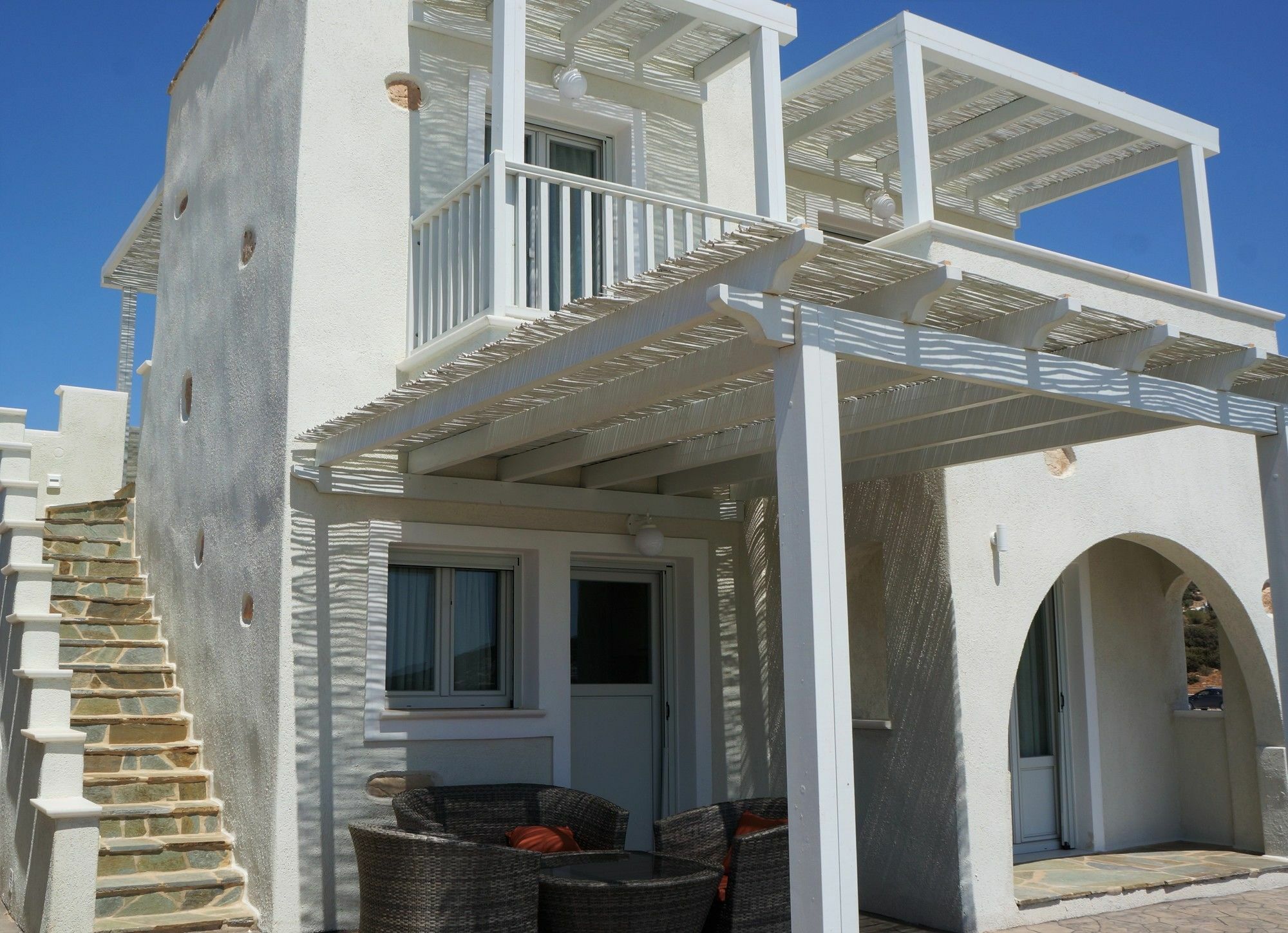 Pyrgaki Sun & Moon Luxury Suites
